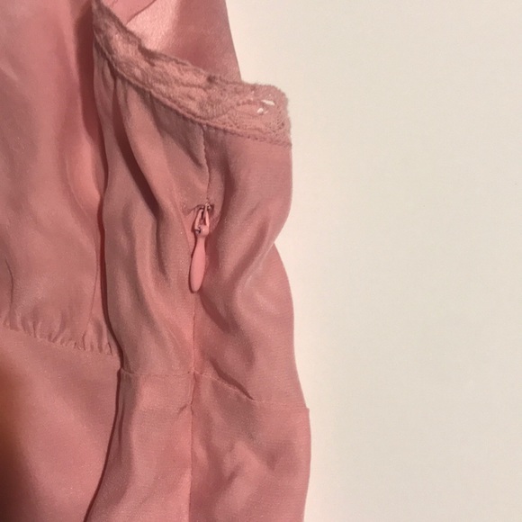 Pink silk cami with side zipper - Picture 2 of 4